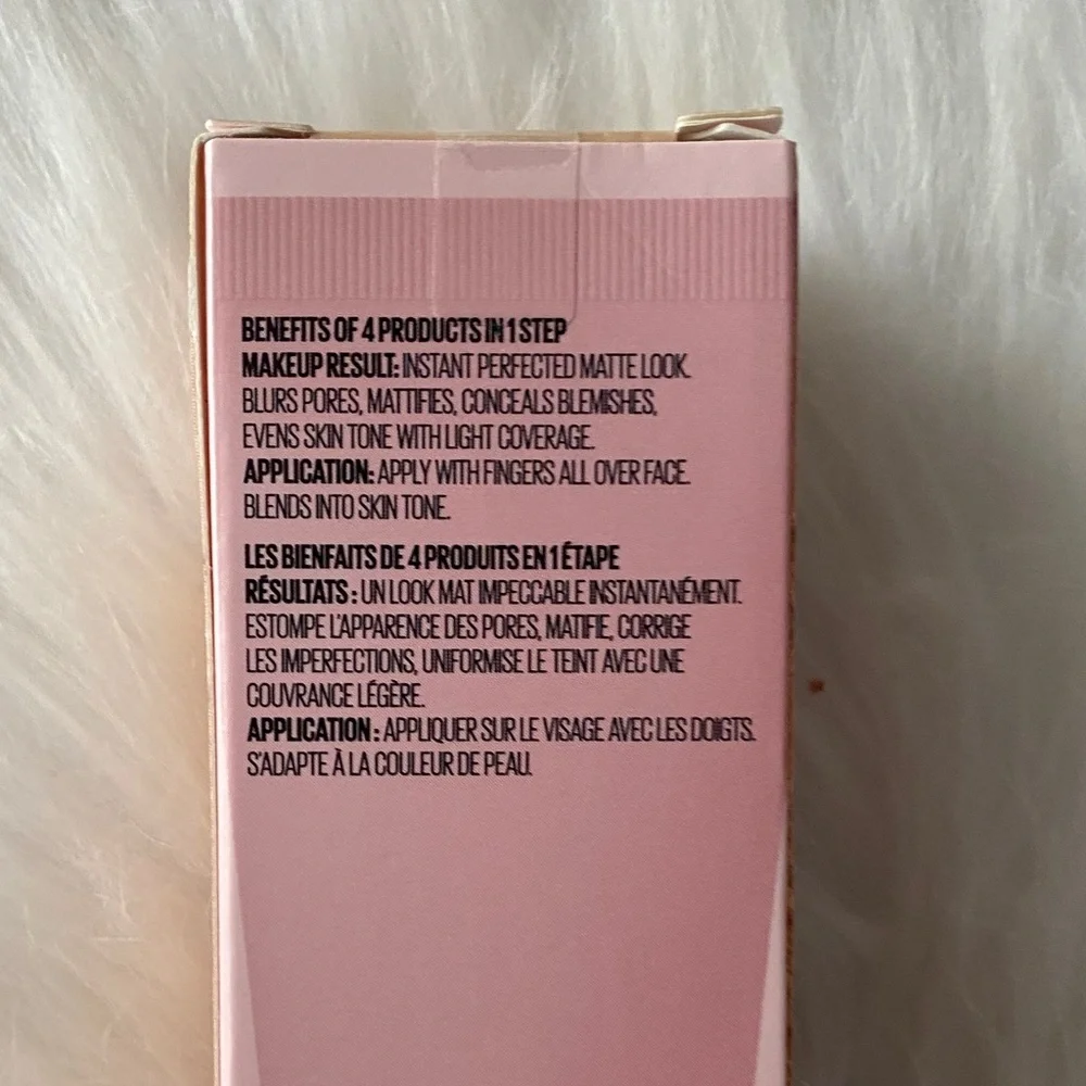 Maybelline Perfector 4-in-1 Whipped Matte Makeup - Light / New in box